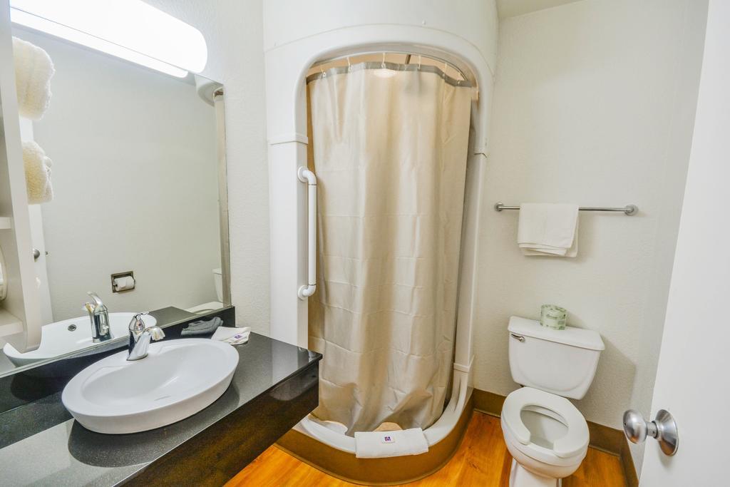 Motel 6-Huntsville, Tx Bagian luar foto