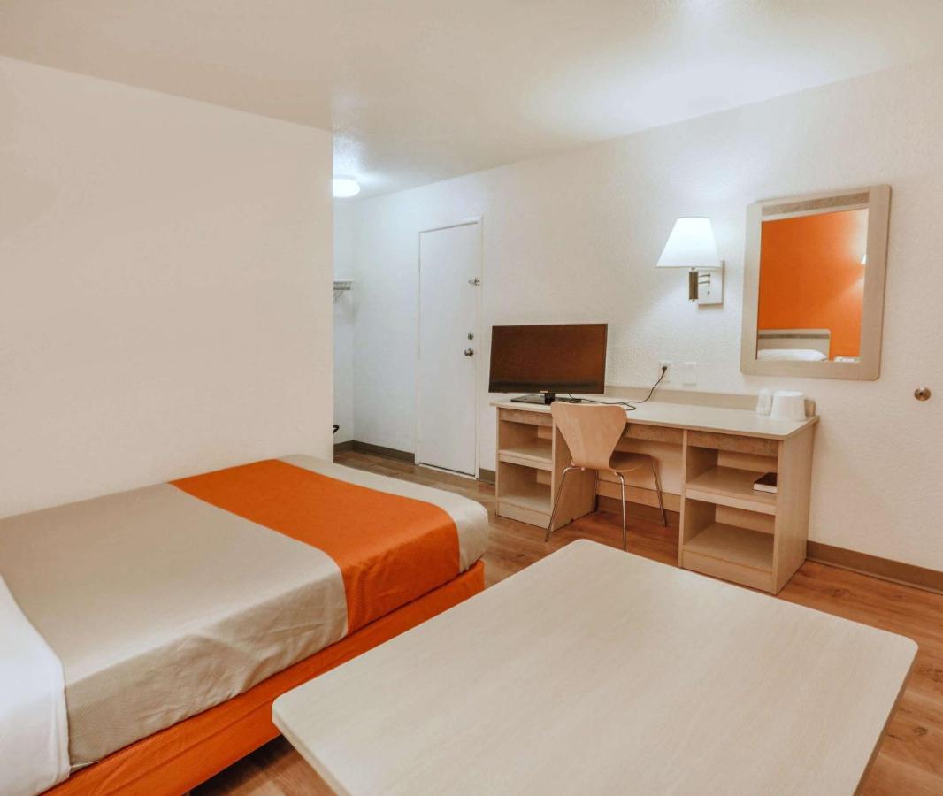 Motel 6-Huntsville, Tx Bagian luar foto