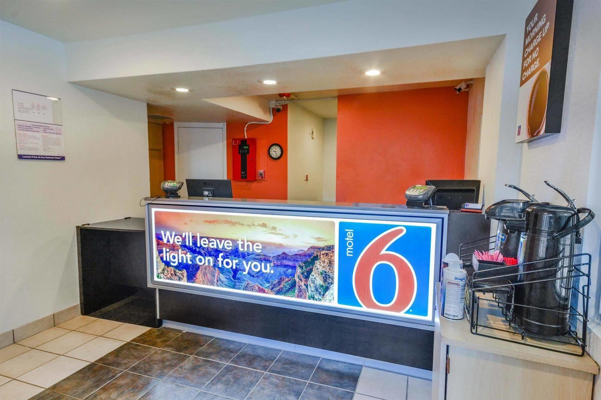 Motel 6-Huntsville, Tx Bagian luar foto